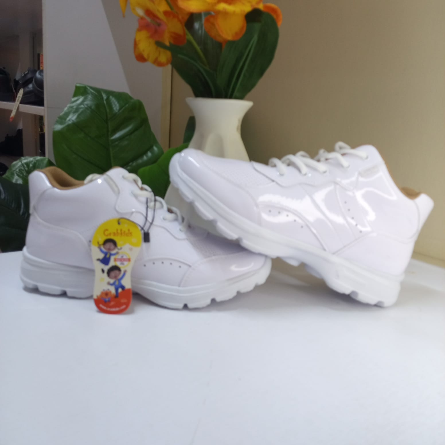 CrabKids White Lace Sports Sneaker